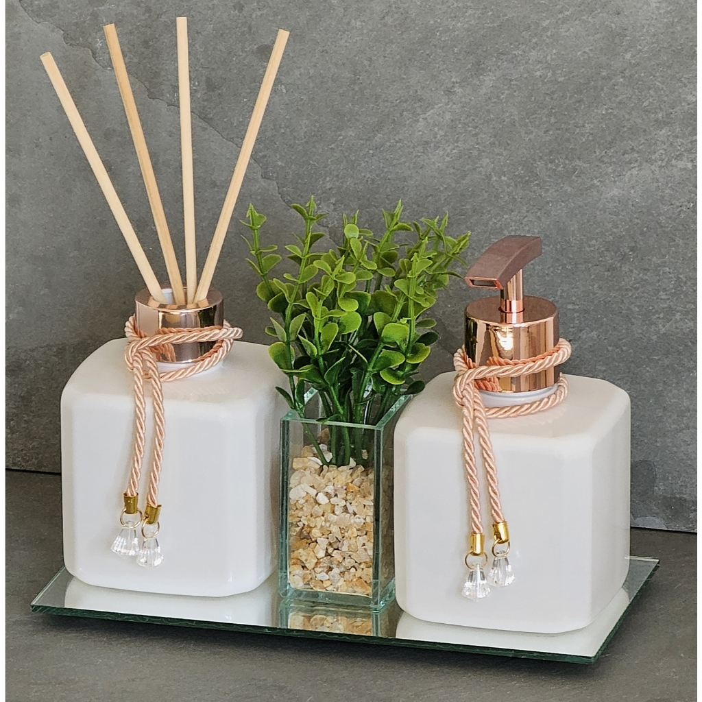 Kit de Banheiro Frasco Plástico Super Lindo Rose Gold Bandeja e Vasinho