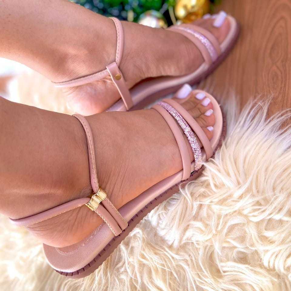 Rasteira Branca com Brilho - Comprar com Melhor Preço em Sandálias e Chinelos