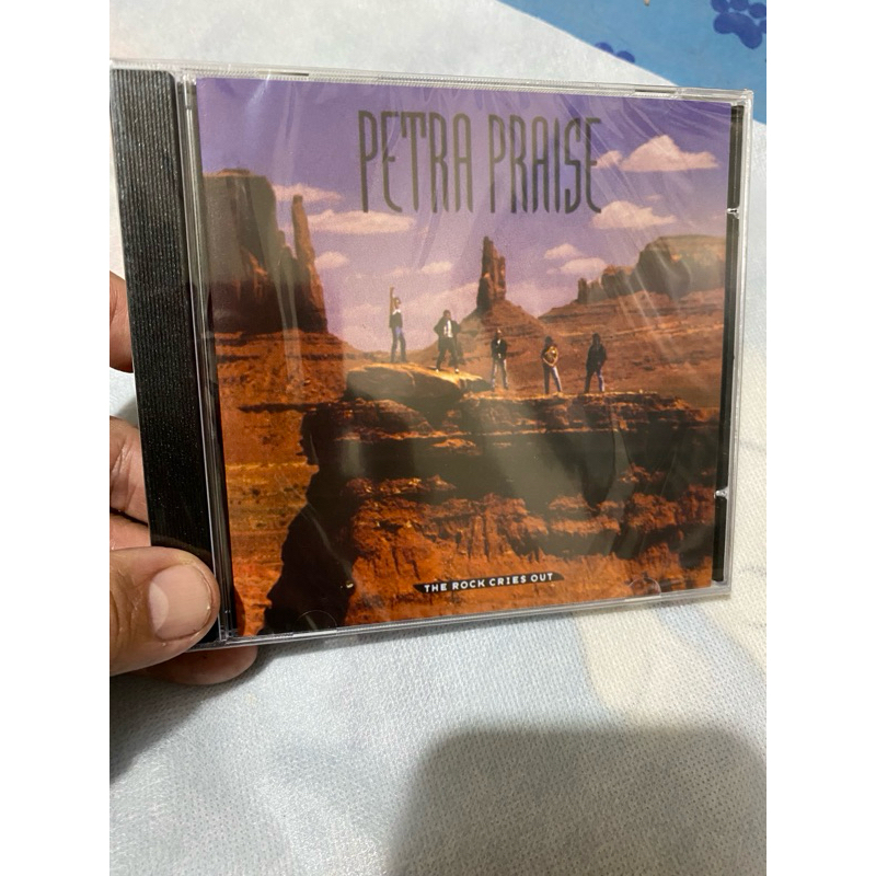 cd banda Petra praise the rock cries out white metal rock cristão