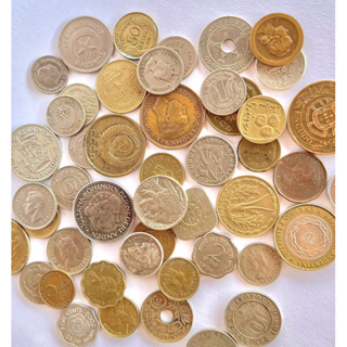 Lote 20 Moedas Antigas sendo 10 Estrangeiras + 10 Nacionais Sem repetição em Oferta na Shopee