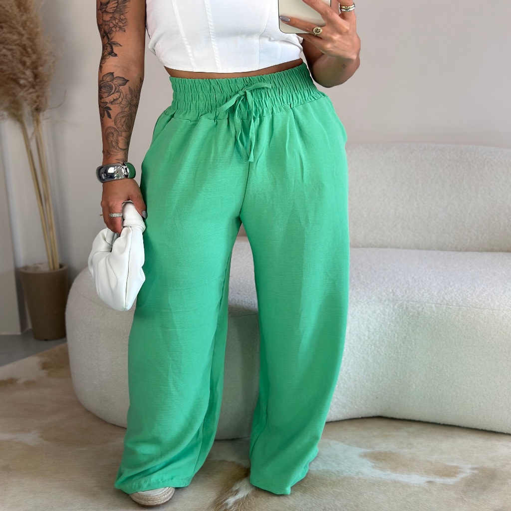 Calça Pantalona Feminina Tecido Duna com elastico na cintura calça flare folgadinha