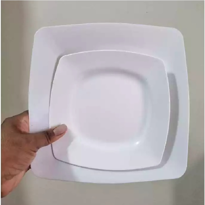 Kit 20 Pratos Quadrados - 10 REFEIÇÃO + 10 SOBREMESA EM PLÁSTICO branco churrascos refeições festas aniversários