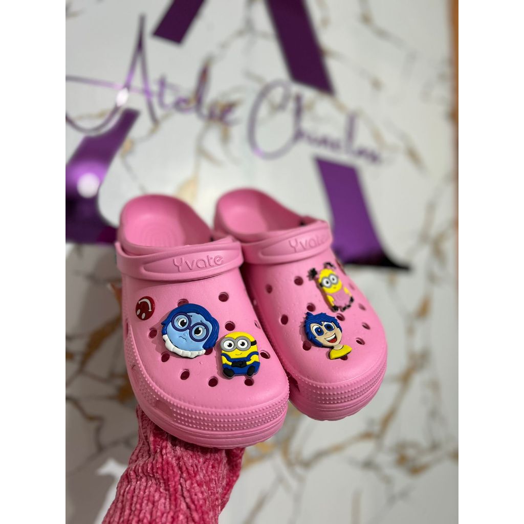 yvate babuche Minions stitch croco 4 pingentes lindos macio leve sandalia chinelo