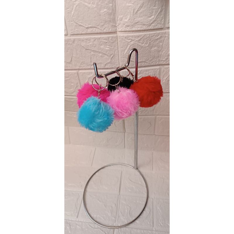 Chaveiro pompom pelúcia