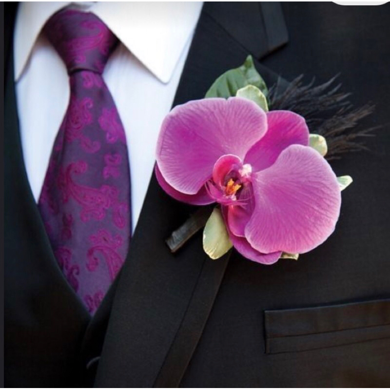 Lapela noivo de orquídea Fúcsia.