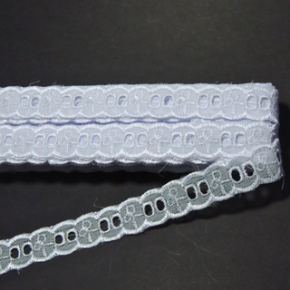 Bordado Passa fita 2,0 cm Cores Branco Passafita em Oferta na Shopee