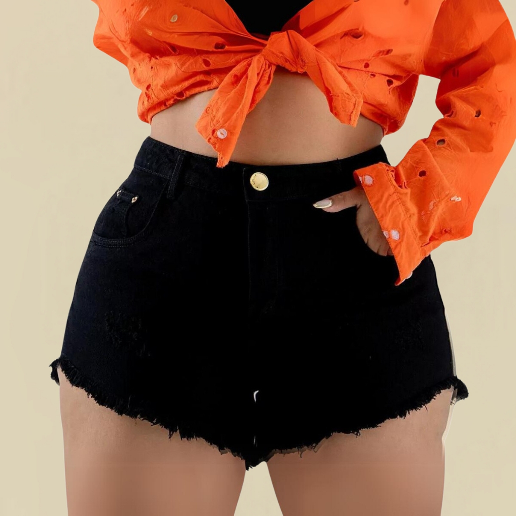 Short Jeans Plus Size Preto Liso Hot Pants Barra Desfiada