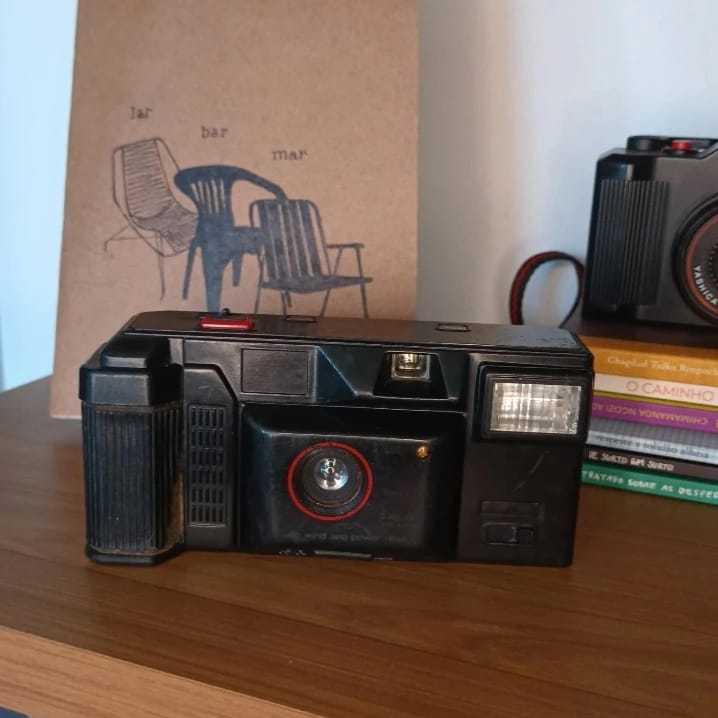 Antiga câmera analógica Yashica MD-35 AW818
