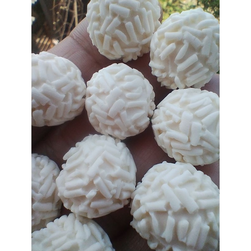 20 Apliques Mini Brigadeiros Docinhos de Biscuit K 401 Artesanato Porcelana Fria