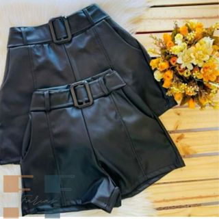 Combo 2 Short Em Couro Fake No tecido Cirre Cintura Alta Curto Com Cinto Ajustável em Oferta na Shopee