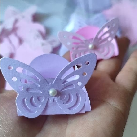 Forminhas com Borboletas e Pérolas decoração de Festa Jardim Encantado em Oferta na Shopee