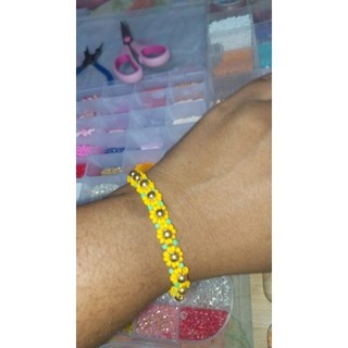 Conjunto de colar e pulseira girassol de miçangas feito a mão bijuteria fina