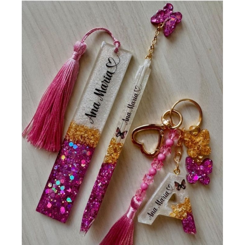Caneta, marcador de páginas e chaveiro em resina personalizado em Oferta na Shopee