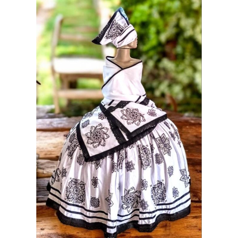 Vestido Preto e Branco _ Roupa Mandala Preto e Branco Umbanda e Candomblé _ Omulu, Obaluae, Pombogira