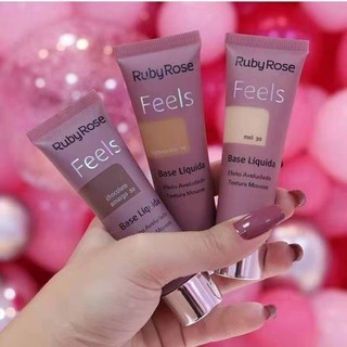 Imagem Base Ruby Rose Líquida Feels Mousse Efeito Aveludado Alta Cobertura para Maquiagem Hb8053