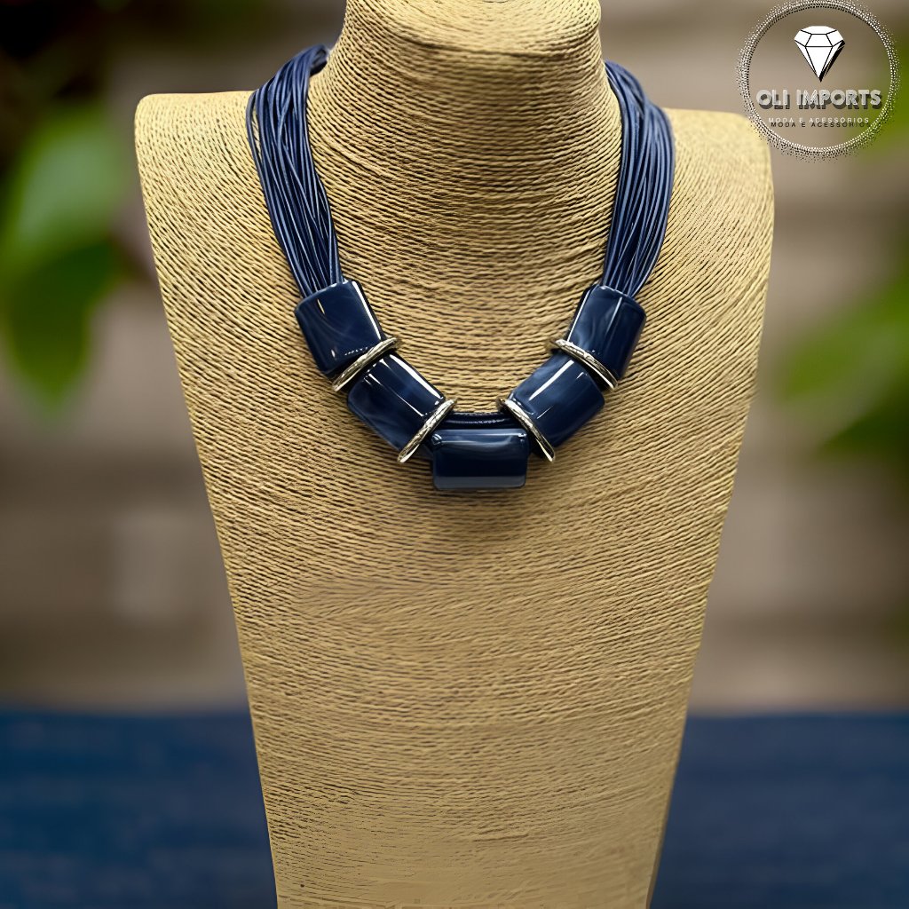 Colar Feminino Resinado Cordão Maxi Luxo Gargantilha Fios Encerados 50cm Pingentes Cubos Com Fecho