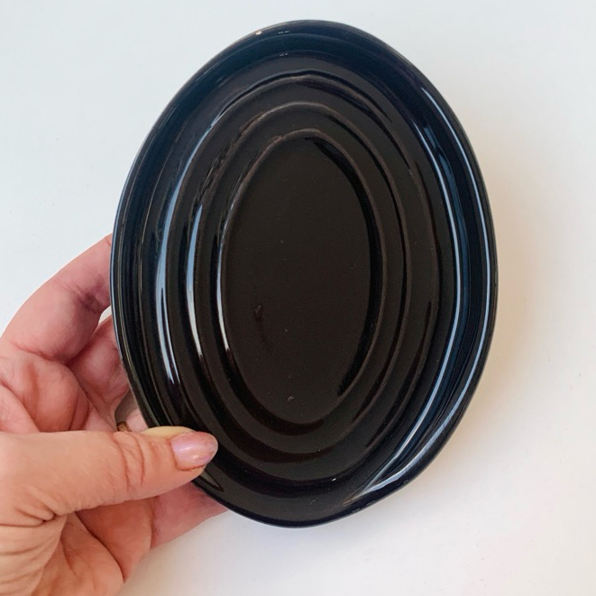 Descanso para Utensílios Oval Cerâmica Preto