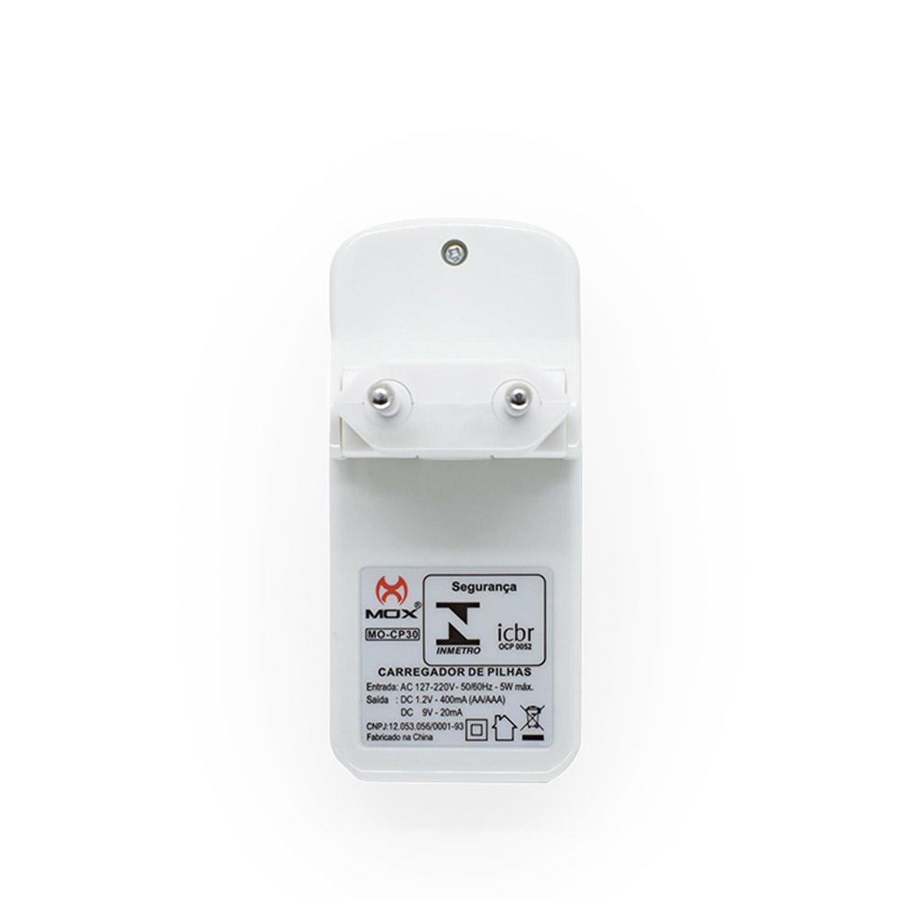 Carregador de Pilhas Mox CP30 AA AAA e Baterias 9v Desligamento Automático Leds Bivolt Inmetro