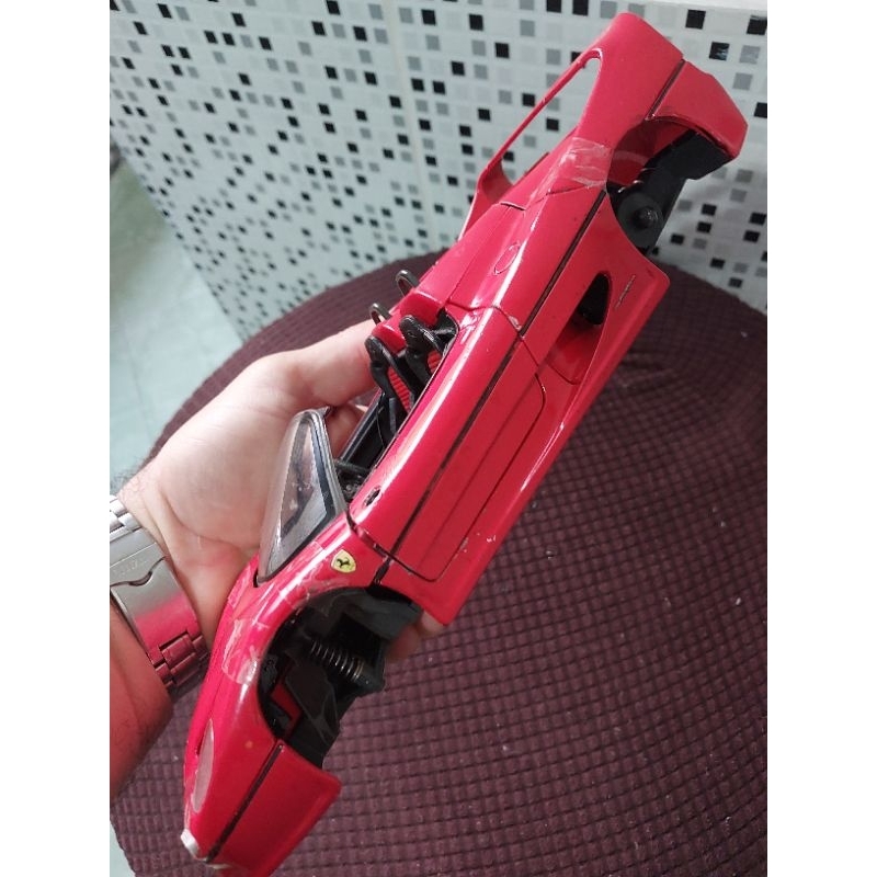 sucata miniatura ferrari f50 escala 1/18 maisto  para restauro diorama makete