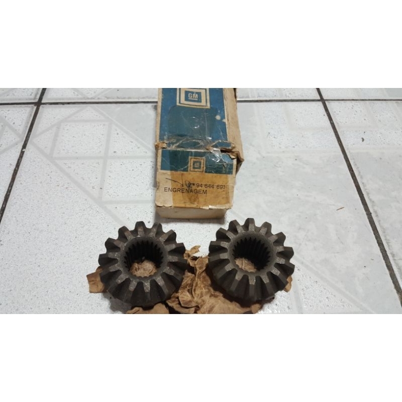 PAR DE ENGRENAGENS PLANETÁRIA DIFERENCIAL DANA 26 OPALA 4C 75/78 CHEVETTE 73/94