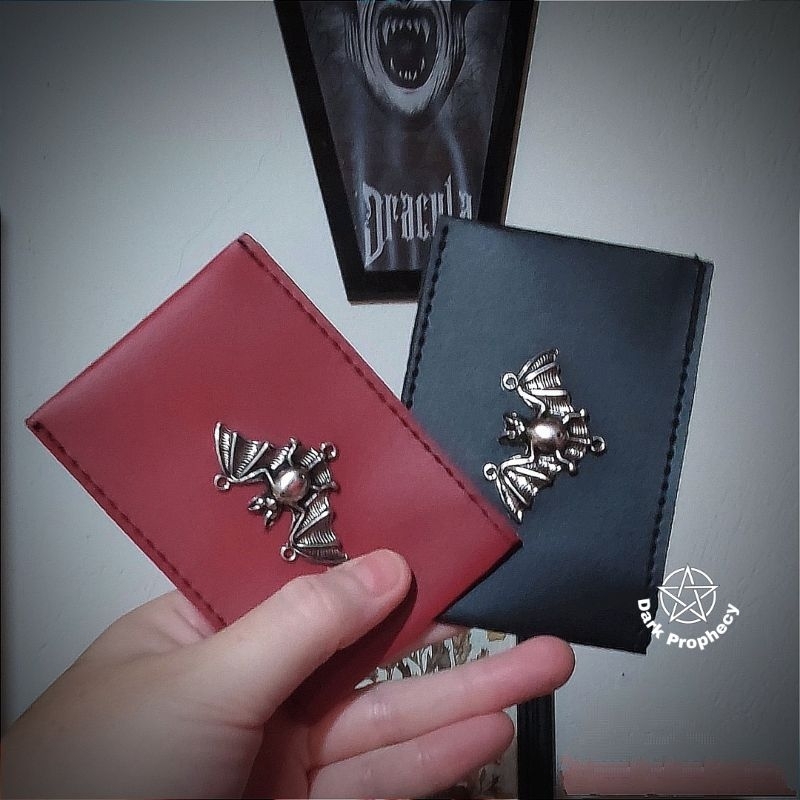 Porta Cartão Preto ou Vermelho Morcego Dark Gótico em Oferta na Shopee