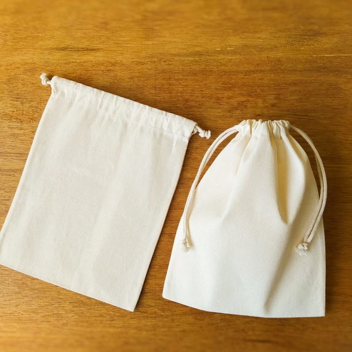 Saquinho de algodão cru 15x15 - 25 und