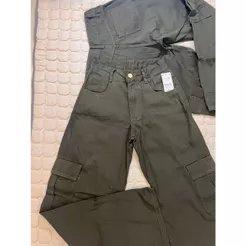 calça jeans cargo feminina larga folgada verde millitar com bolso