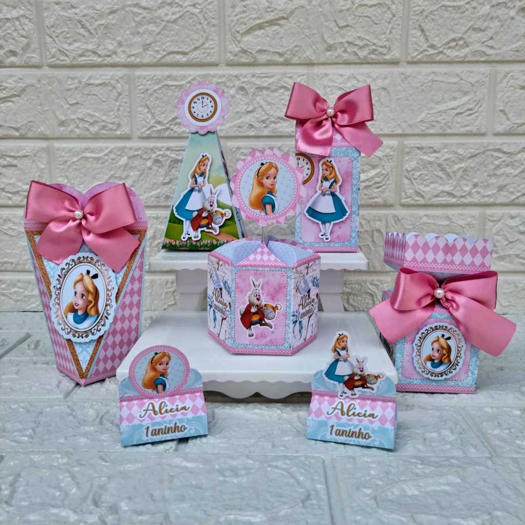 PEGUE E MONTE - Kit Festa Personalizado Alice no Pais Das Maravilhas Lembrancinhas Caixinhas para festa