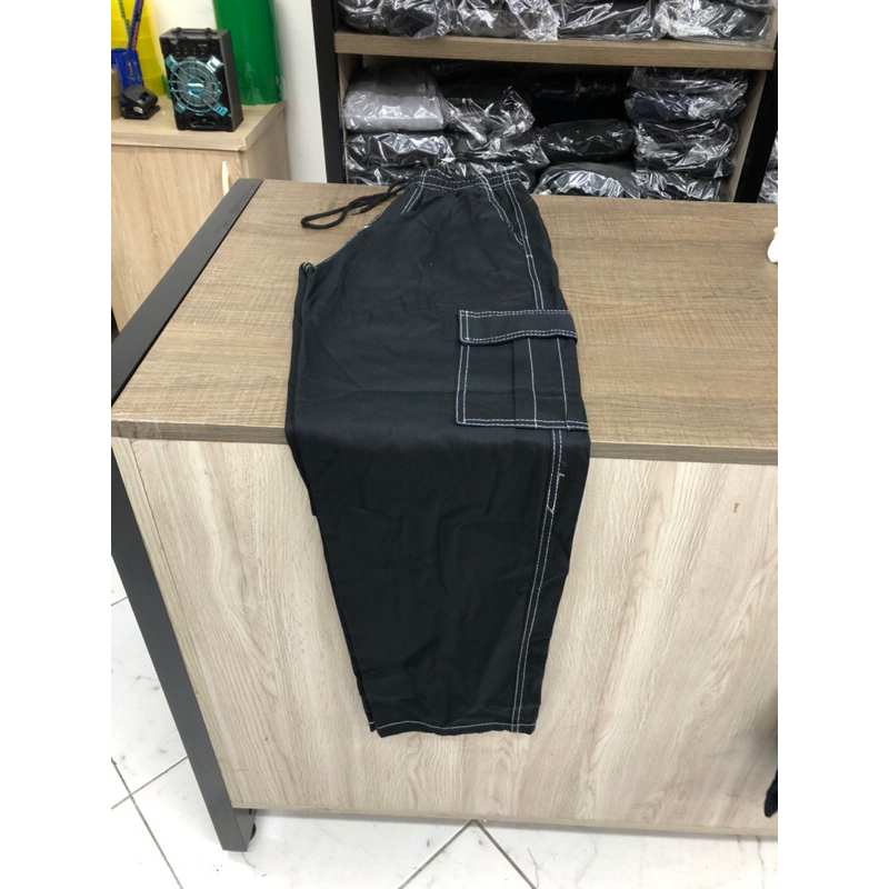 Calça Cargo Preto Com Linha Branca skatista premium unissex 001