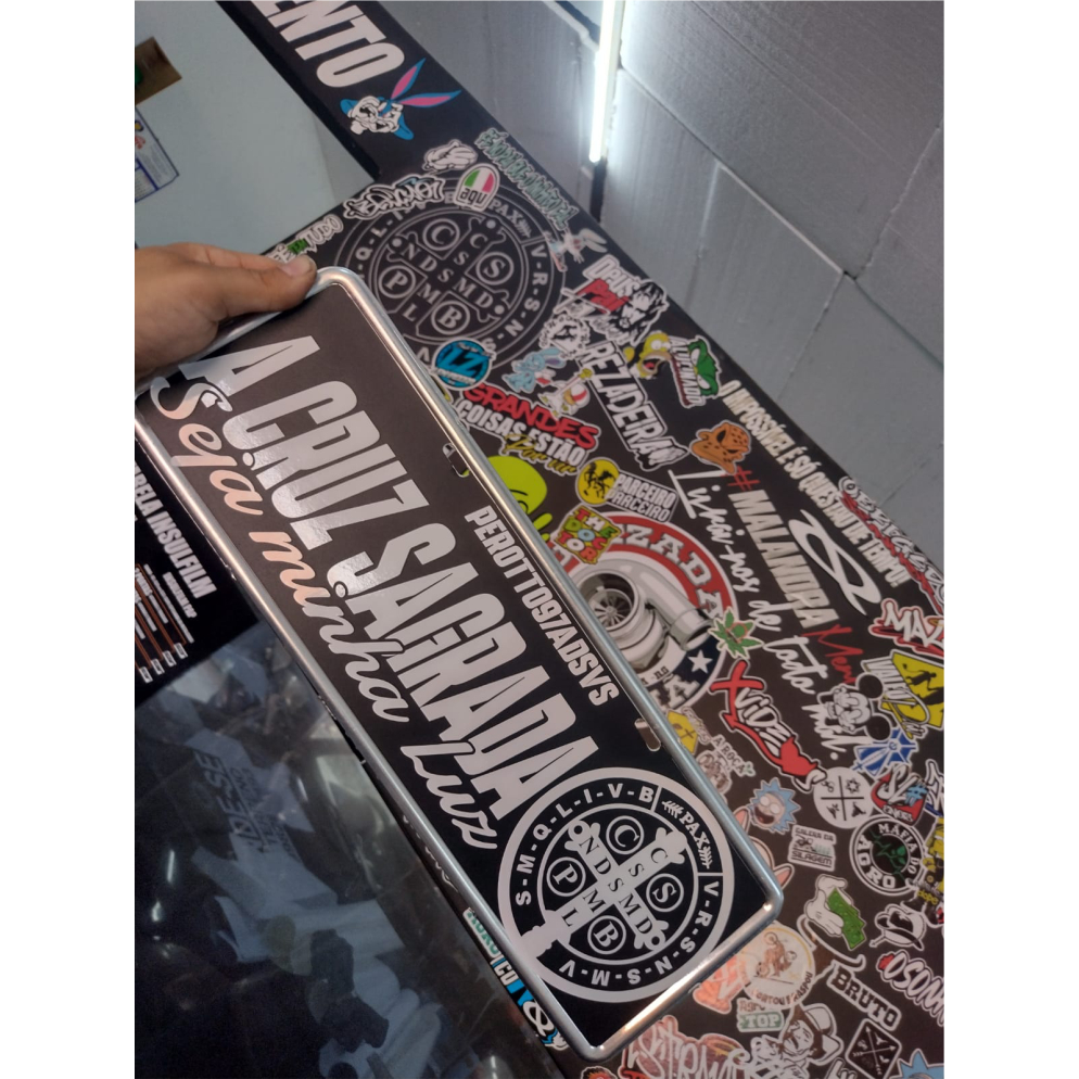 Placa decorativa de Alumínio A cruz Sagrada seja minha Luz São Bento para caminhões, carros e tratores