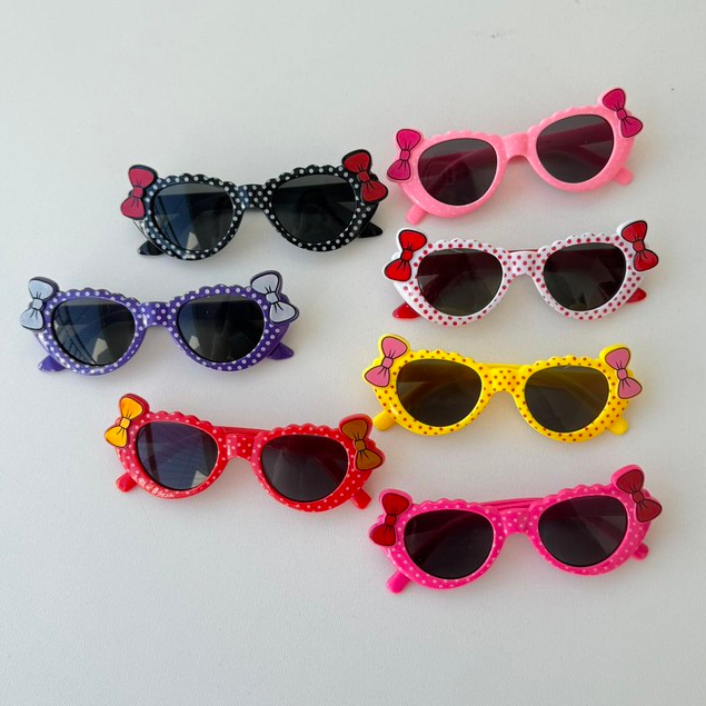 Oculos  de Sol infantil modelo bolinha com laço