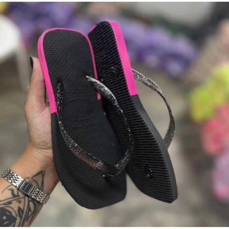 Chinelo de Dedo Casual com Gliter Varias 33/34 Preto -30% OFF Barato Promoção