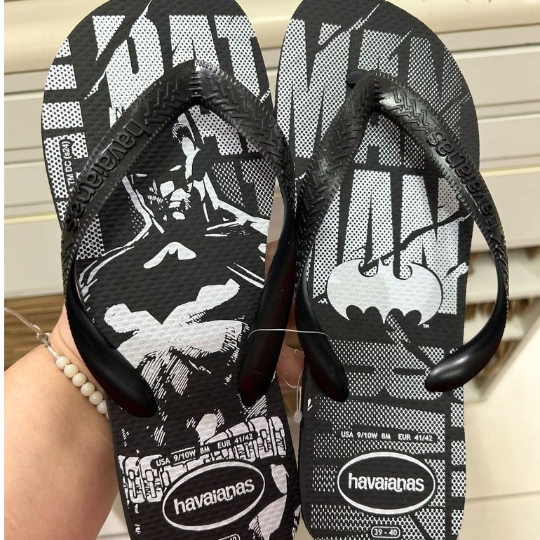 Chinelo Havaianas Top DC Logomania Preto Batman