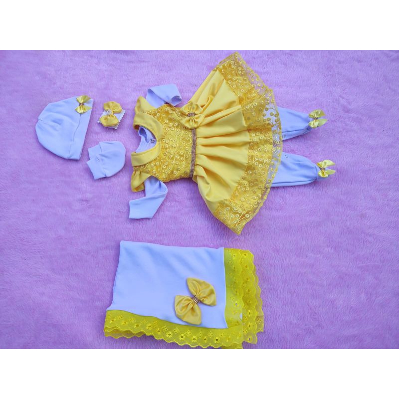 Saida de Maternidade Menina Luxo Amarelo com Renda