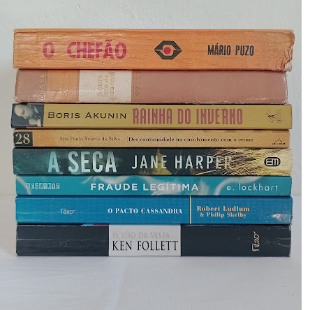 Livro Coleção Ação Crime Suspense Agatha Christie John Grisham Sidney Sheldon Simenon