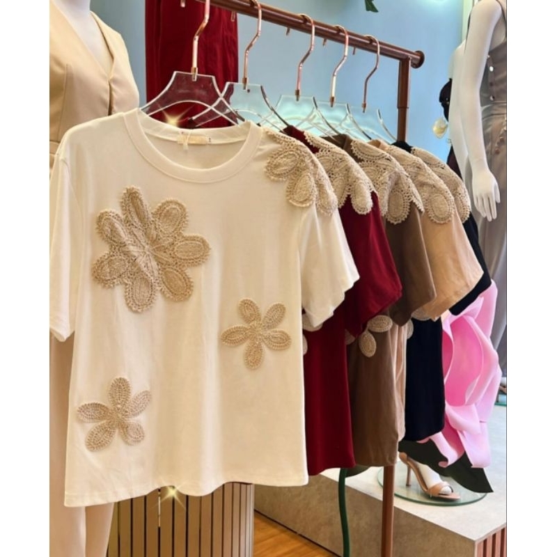 Blusa feminina bordada com flor / Cores do verão / Forma grande em Oferta na Shopee