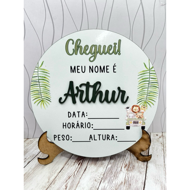 Placa CHEGUEI 20x20 ideal para tirar foto na maternidade com os dados do bebê.
