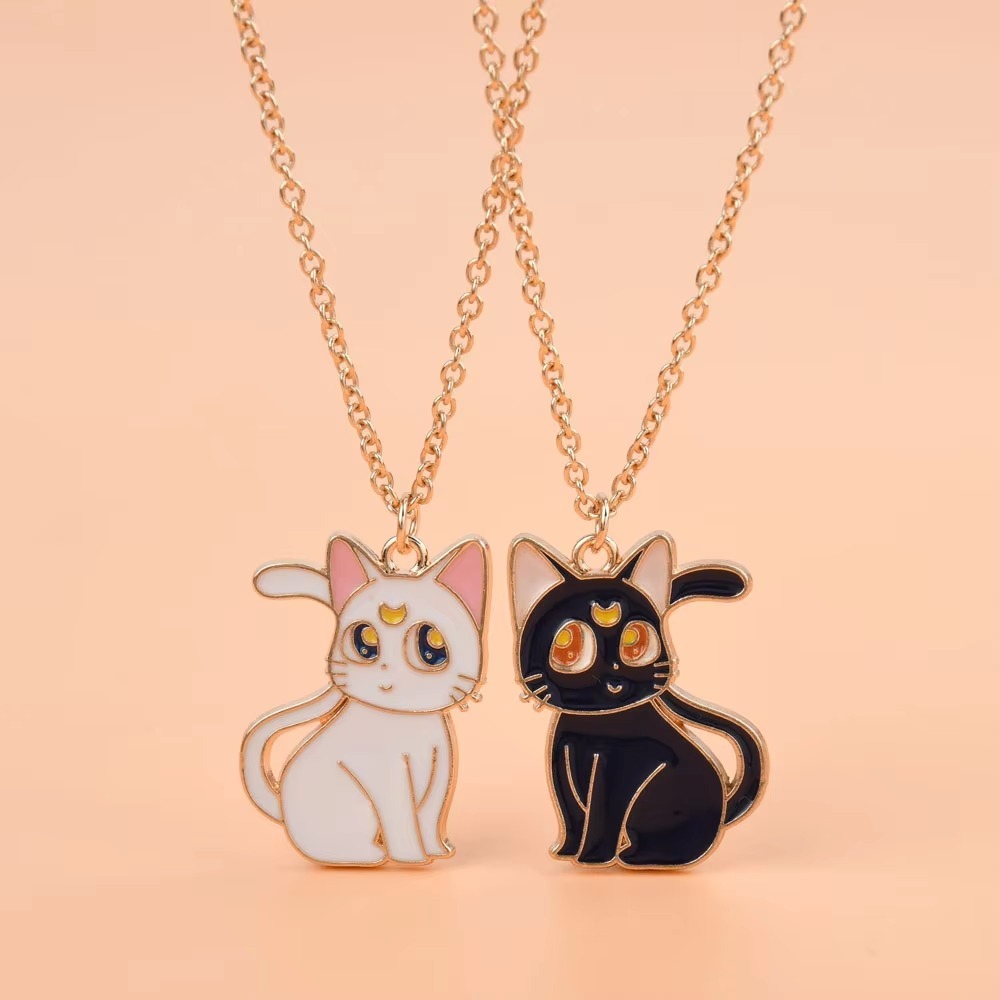 Par de Colares Gatinhos Sailor Moon Luna e Artemis Gato Couple Casal Amizade Fofo Anime Geek Presente — imagem 2 de 2
