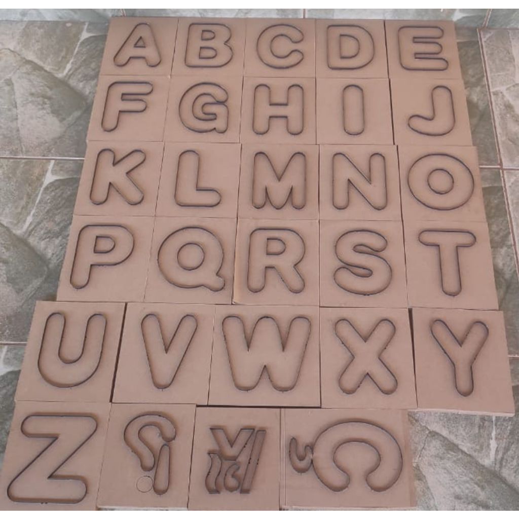 FACA CORTE DE EVA ALFABETO DE 15 CM COMPLETO 26 LETRAS