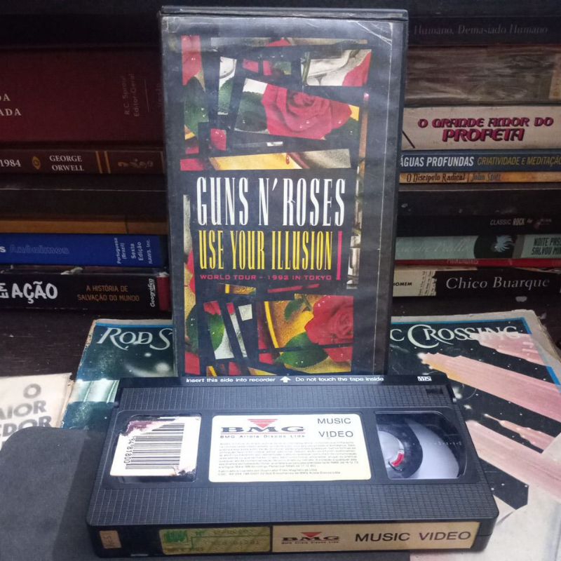 fita vhs Guns n roses - use your illusion world tour 1992 in Tokyo.