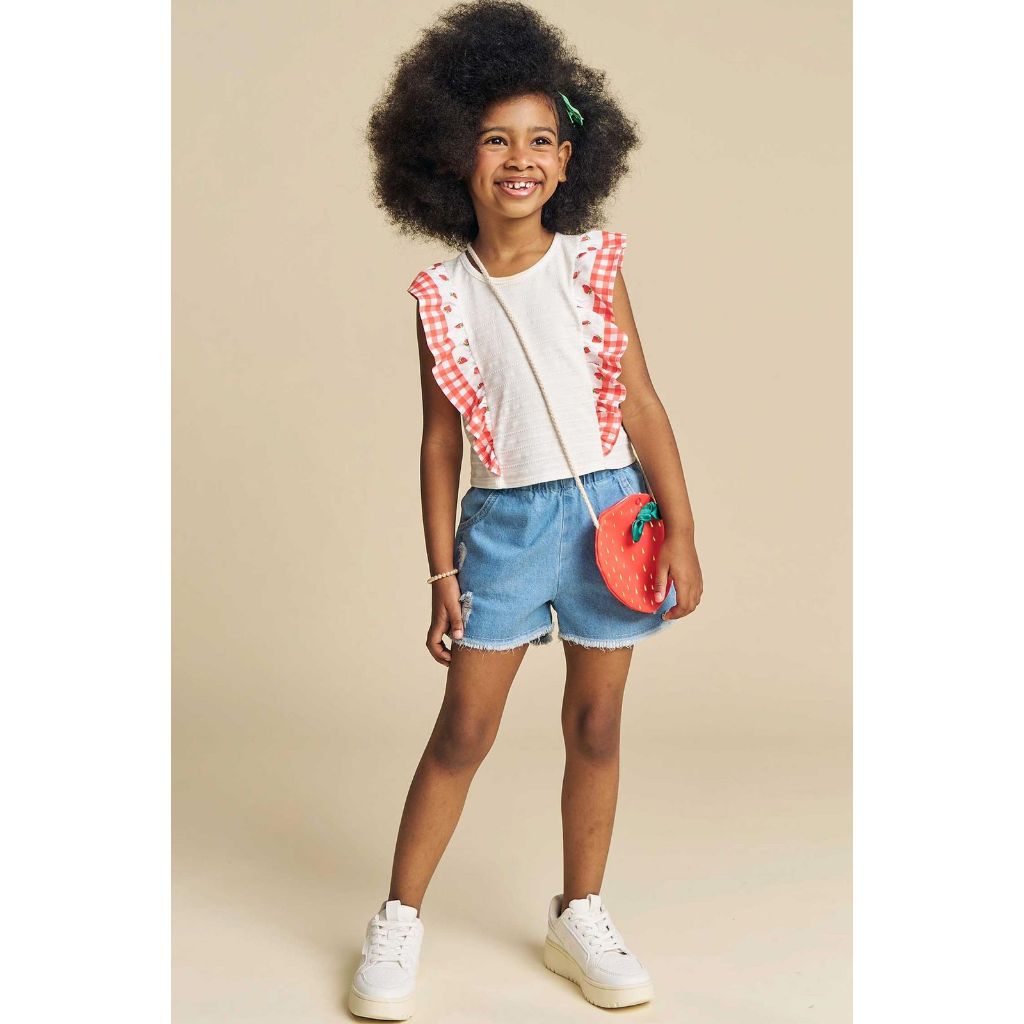CONJUNTO INFANTIL DE BLUSA BOXY EM MALHA TEXTURA E SHORTS JEANS ARKANSAS + BOLSA - KUKIÊ