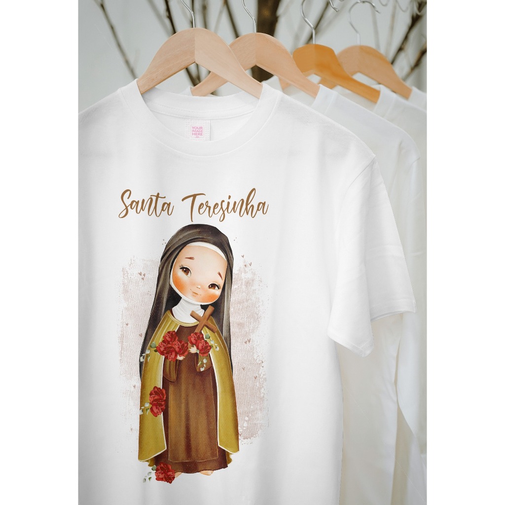 Camiseta unissex religiosa Santa Teresinha adulto e infantil