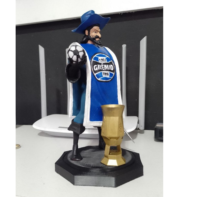Mosqueteiro Figura Colecionável e Mascote do Grêmio