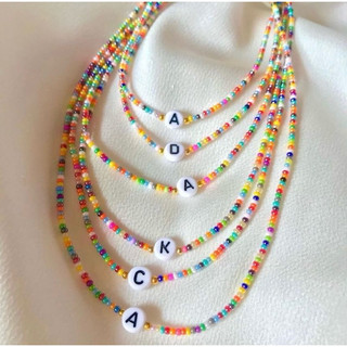 Chocker miçanguinhas e entremeio inicial