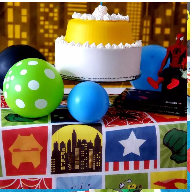 Detalhes do TNT Estampado Heróis