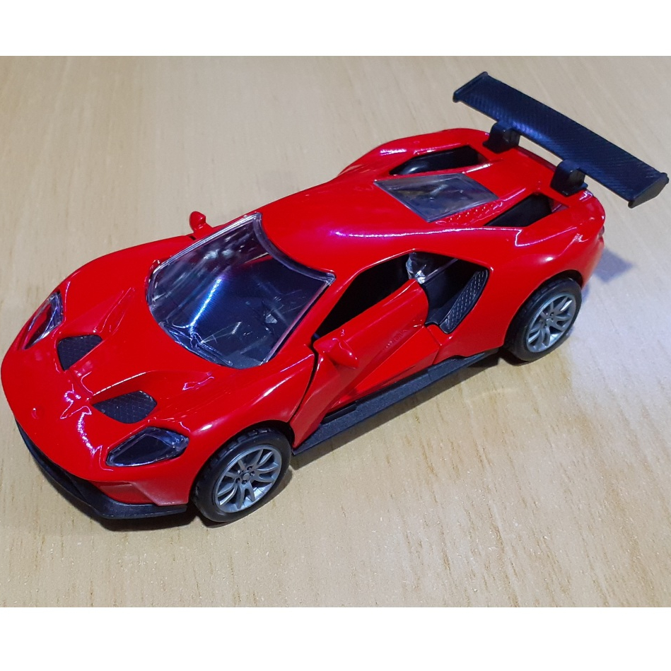 MINIATURA CARRINHO FORD GT COM AEROFOLIO DE METAL A FRICÇÃO