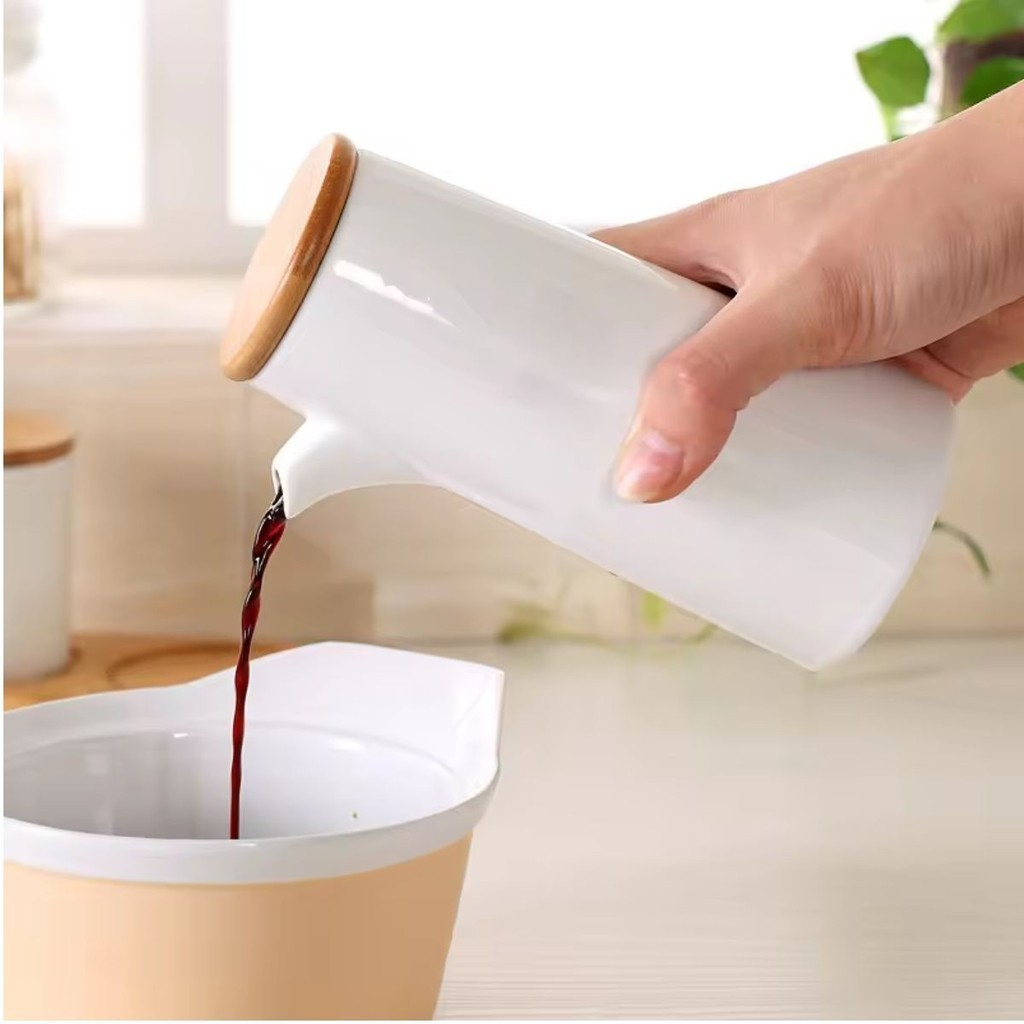 Azeiteiro Vinagreiro Pote de Óleo Cerâmica Branco com Tampa de Bambu 270ML