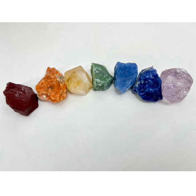 Pedras brutas dos 7 Chakras, Kit 7 pedras naturais, Ametista, Sodalita, Qtz azul, Qtz verde, Citrino, Calcita, Jaspe Ver