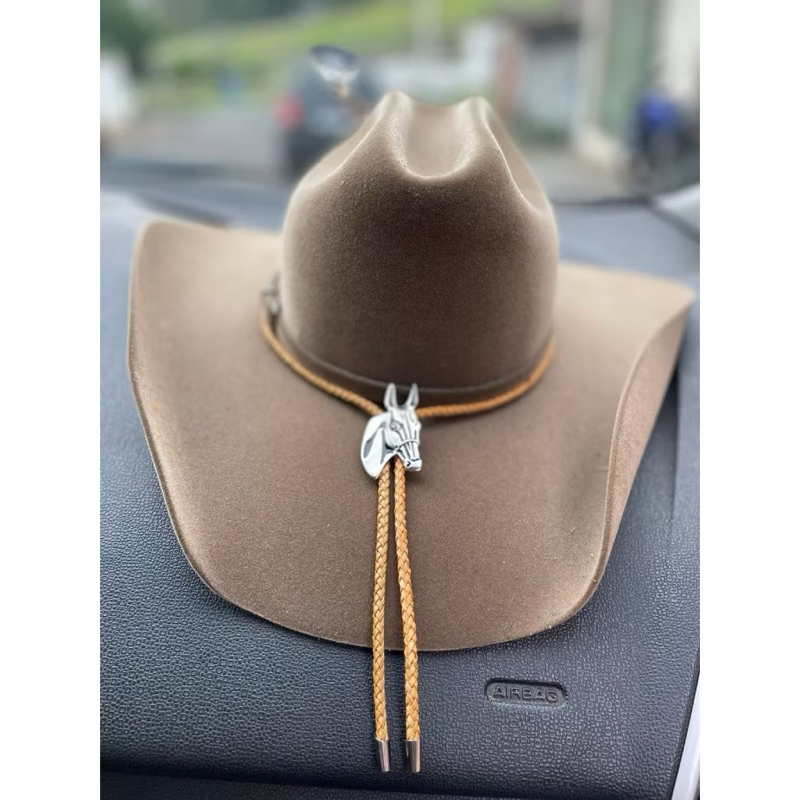 Porta Suporte Couro Veicular de Chapéu Bonés Para Carros/ Camionete/ Casa em Oferta na Shopee