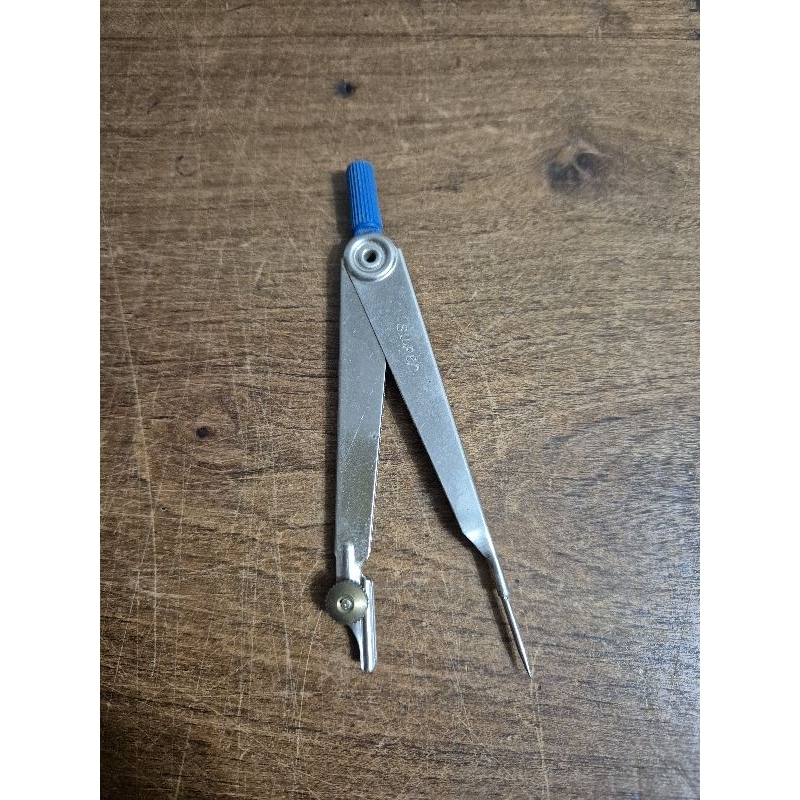 compasso de metal antigo C2609